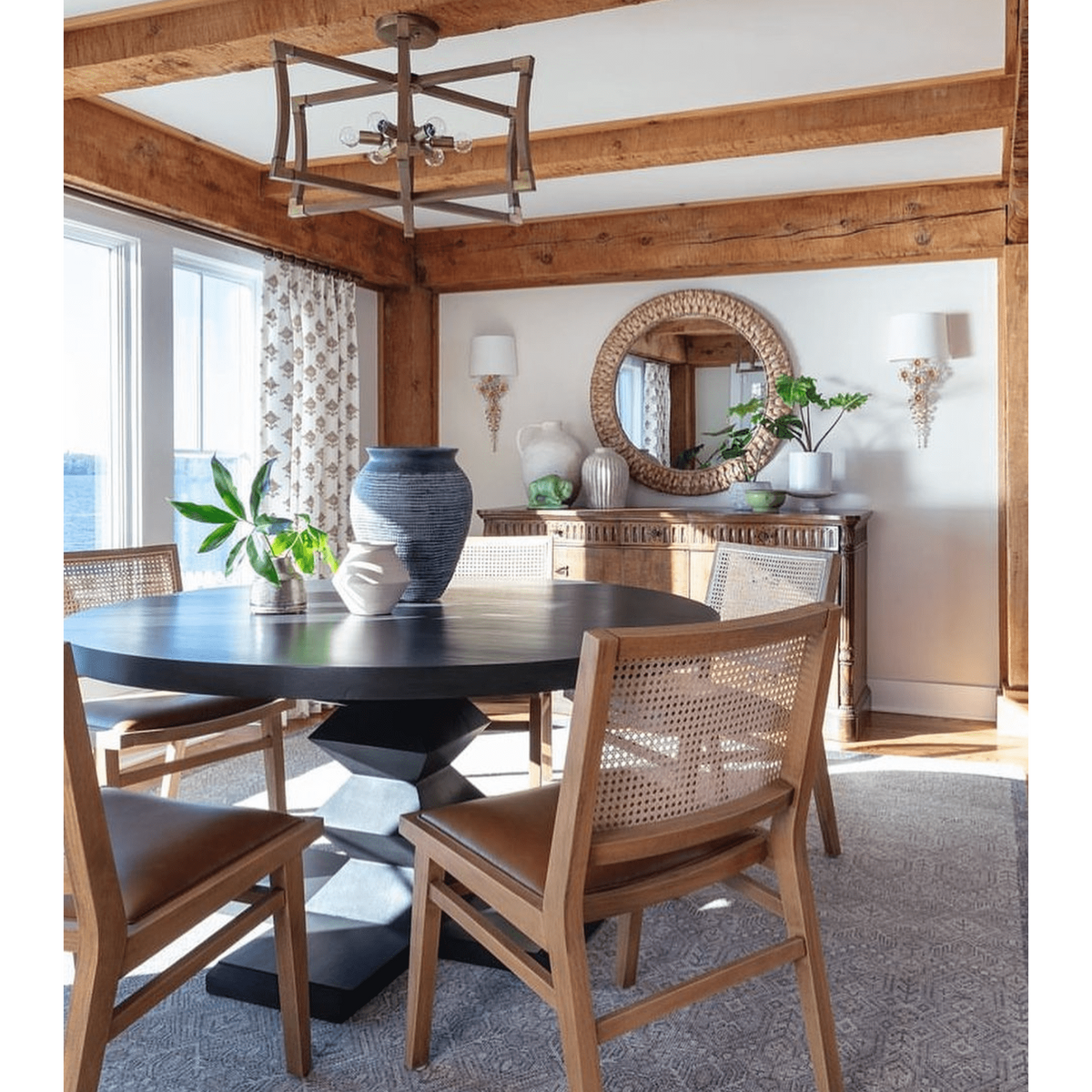 Zig-Zag 60" Black Round Dining Table